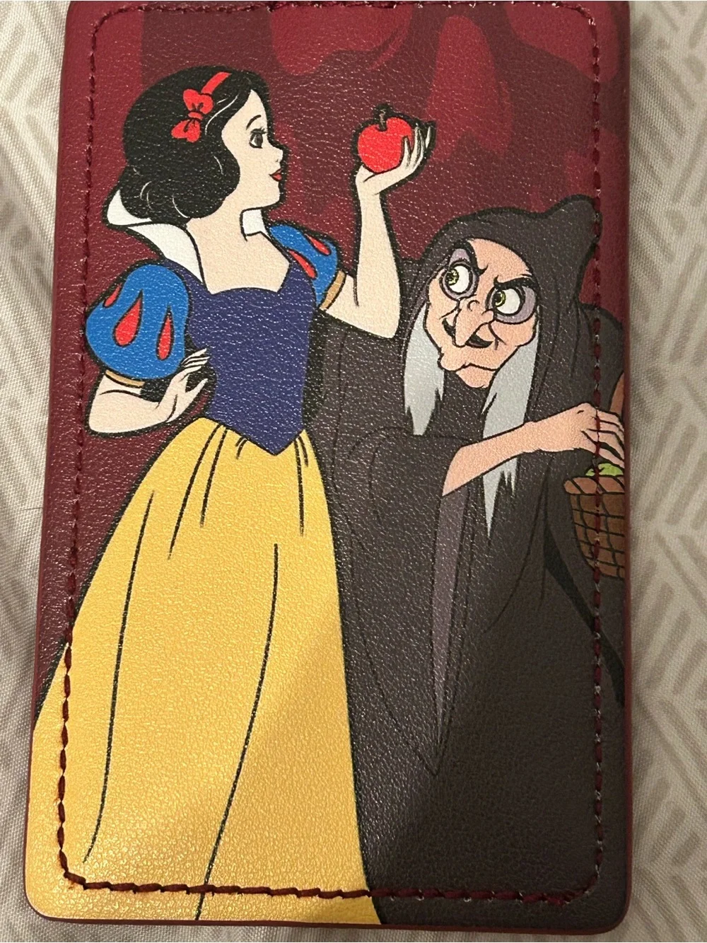 Loungefly Snow White & Evil Queen Poison Apple Retractable Cardholder